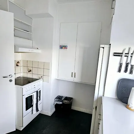 Koselig Med Balkong Og Parkering. *